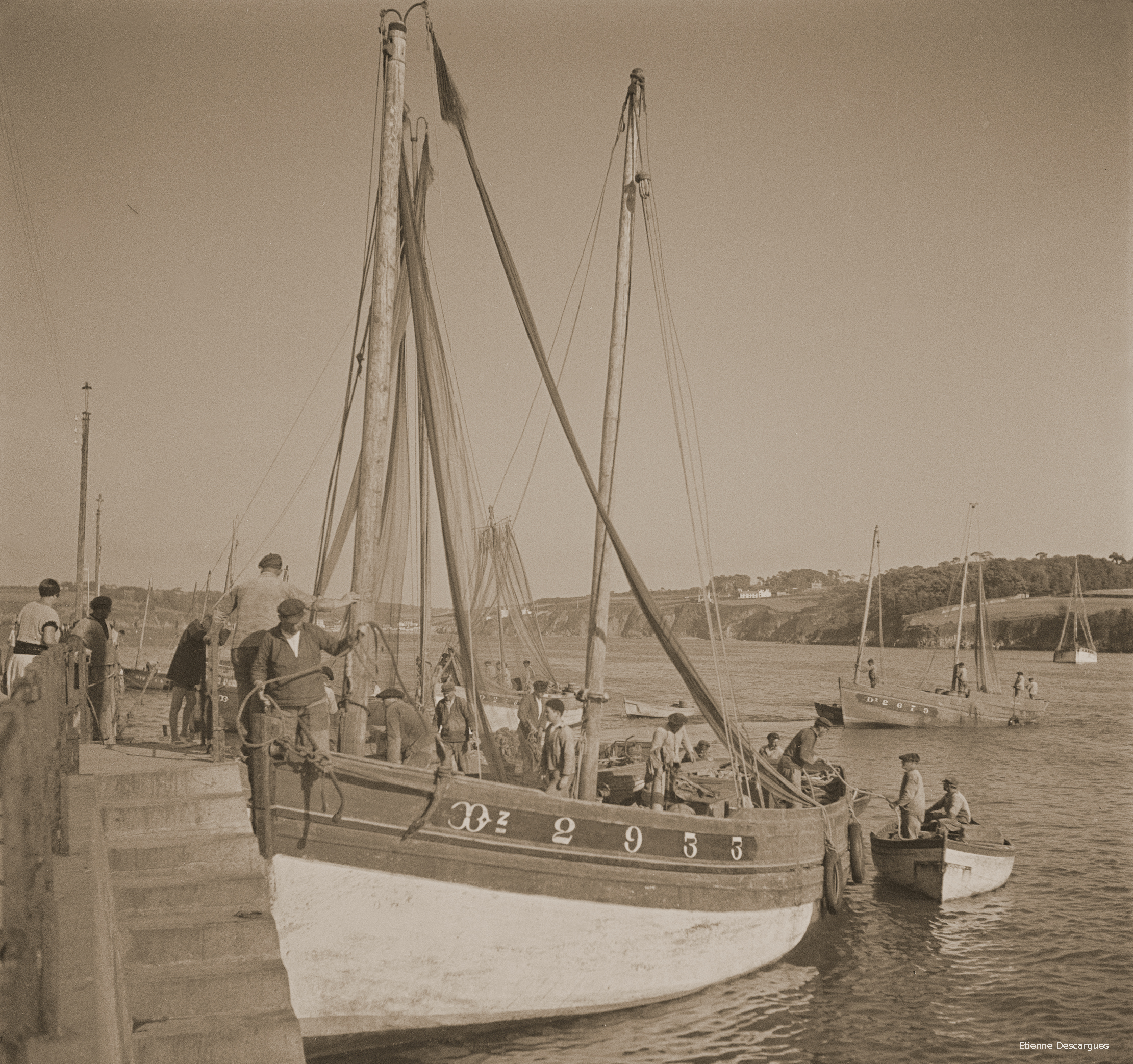 Source : Musée de Bretagne, photo Etienne Descargues, vers 1930. Le canot "Cherche Pain II" est visible au second plan, à droite.
