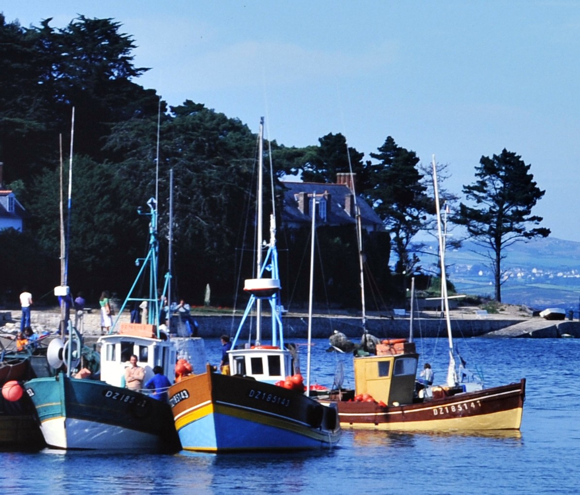 Source : Archives Départementales du Finistère - Fonds Caoudal - Photographies des éditions YCA - Détail