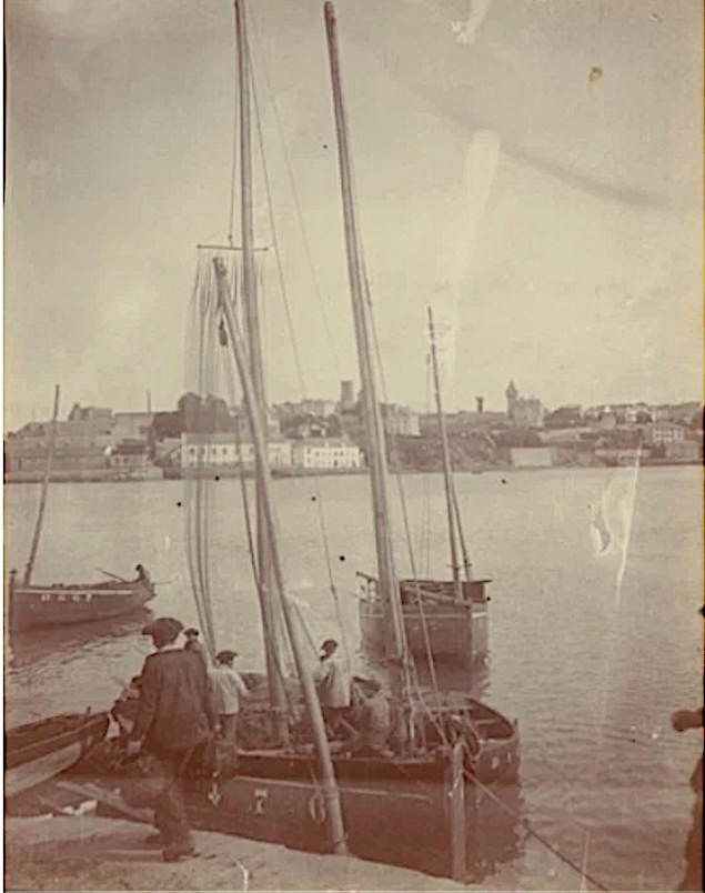 DZ567 Sainte Anne sur la gauche, en 1900. Transmis par José Le Mao.
